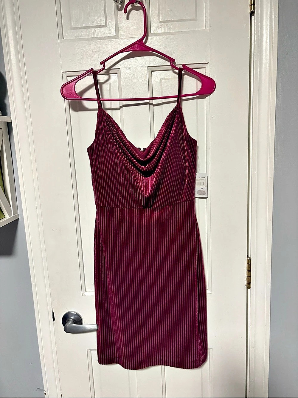 Morgan & Co. Style 12746 Pleated Mini Dress in Purple Size 1 NWT